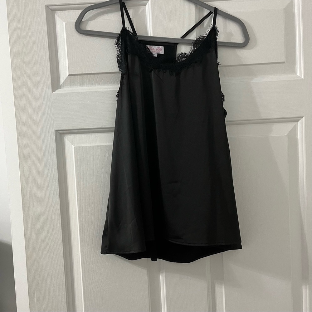 Pink Lily Black Tank Size L